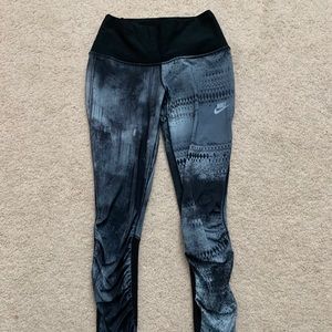 Nike leggings